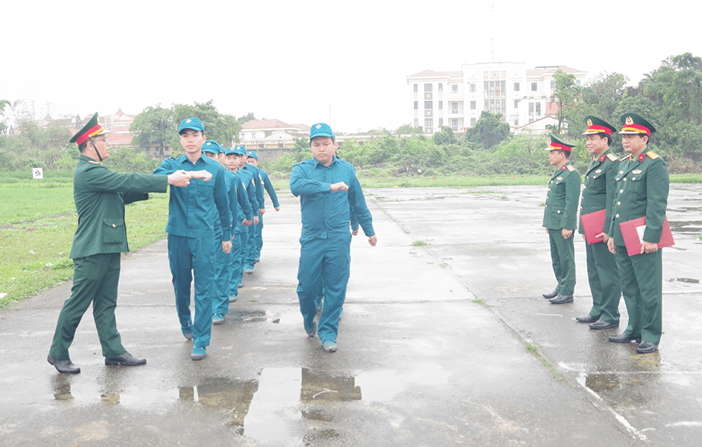 Tô thắm truyền thống cách mạng của quê hương