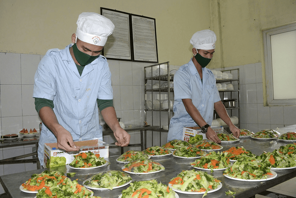 Phục vụ chu đáo lực lượng luyện tập diễu binh, diễu hành