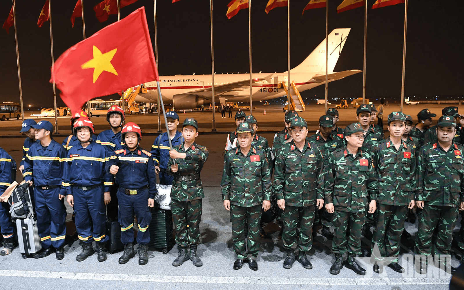 Đón lực lượng cứu hộ, cứu nạn Quân đội nhân dân Việt Nam hoàn thành nhiệm vụ trở về