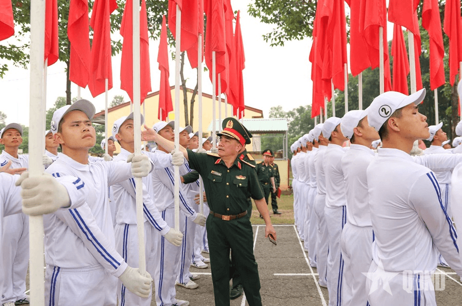 Quân khu 2 kiểm tra ngày đầu lực lượng diễu binh, diễu hành luyện tập chính khóa giai đoạn 3