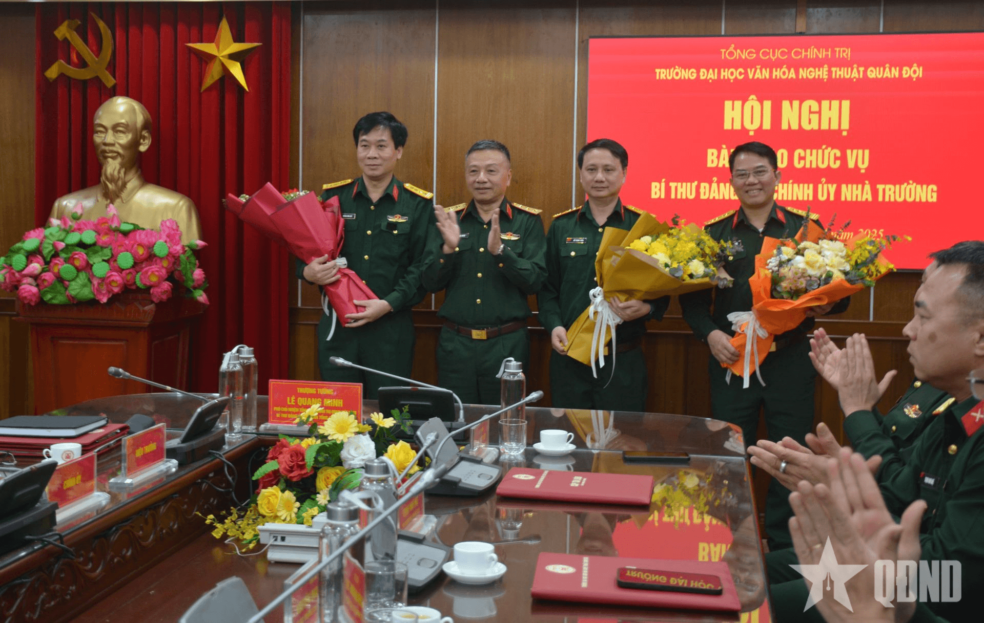 Bàn giao chức vụ Chính ủy Trường Đại học Văn hóa nghệ thuật Quân đội