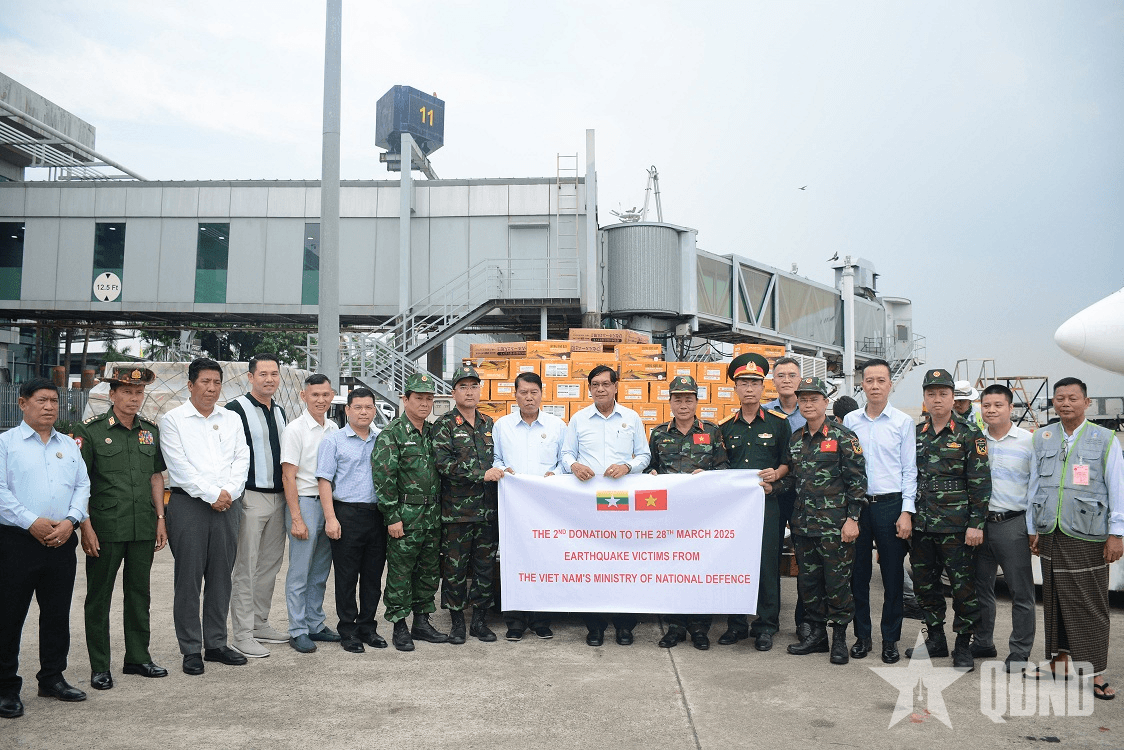 Đoàn cứu hộ Việt Nam rời Myanmar lên đường về nước