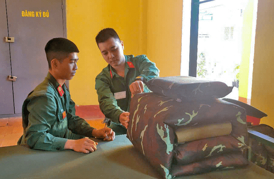 “3 bám”, “3 nên” trong quản lý chiến sĩ mới