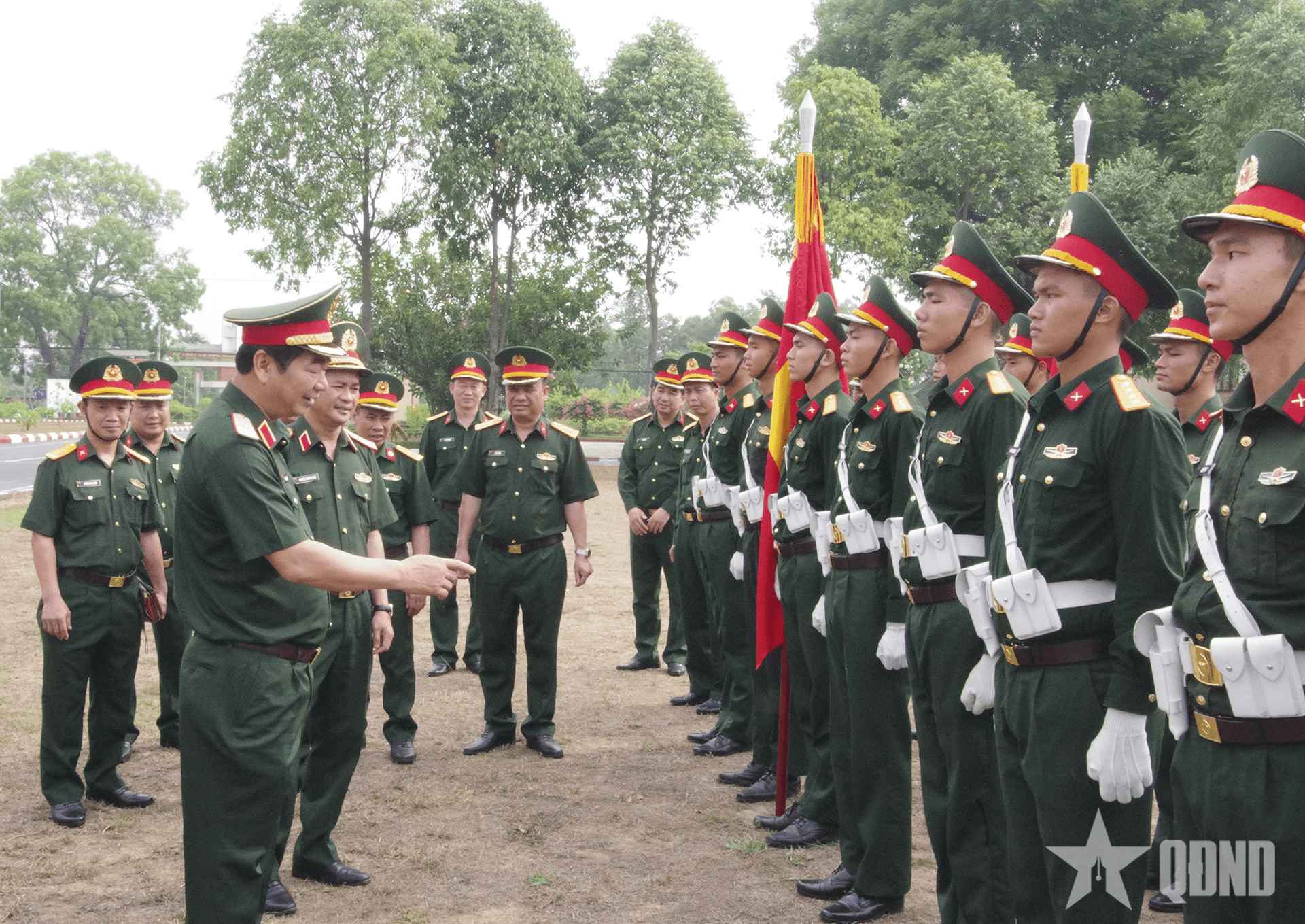 Lãnh đạo Quân đoàn 12 kiểm tra, động viên lực lượng tham gia diễu binh, diễu hành