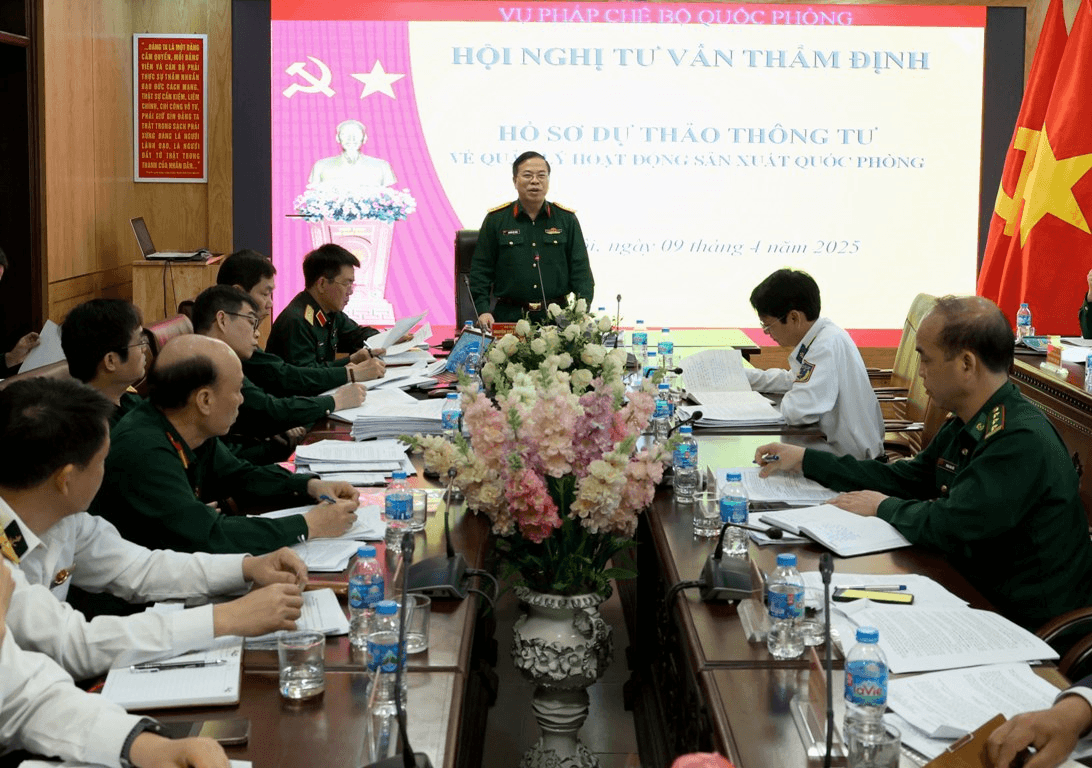 Hoàn thiện hành lang pháp lý trong hoạt động sản xuất quốc phòng