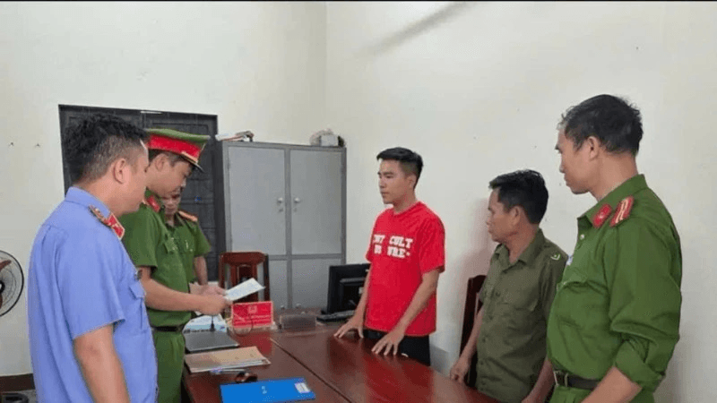 Khởi tố Tiktoker lợi dụng quyền tự do dân chủ xâm phạm lợi ích hợp pháp của tổ chức, cá nhân