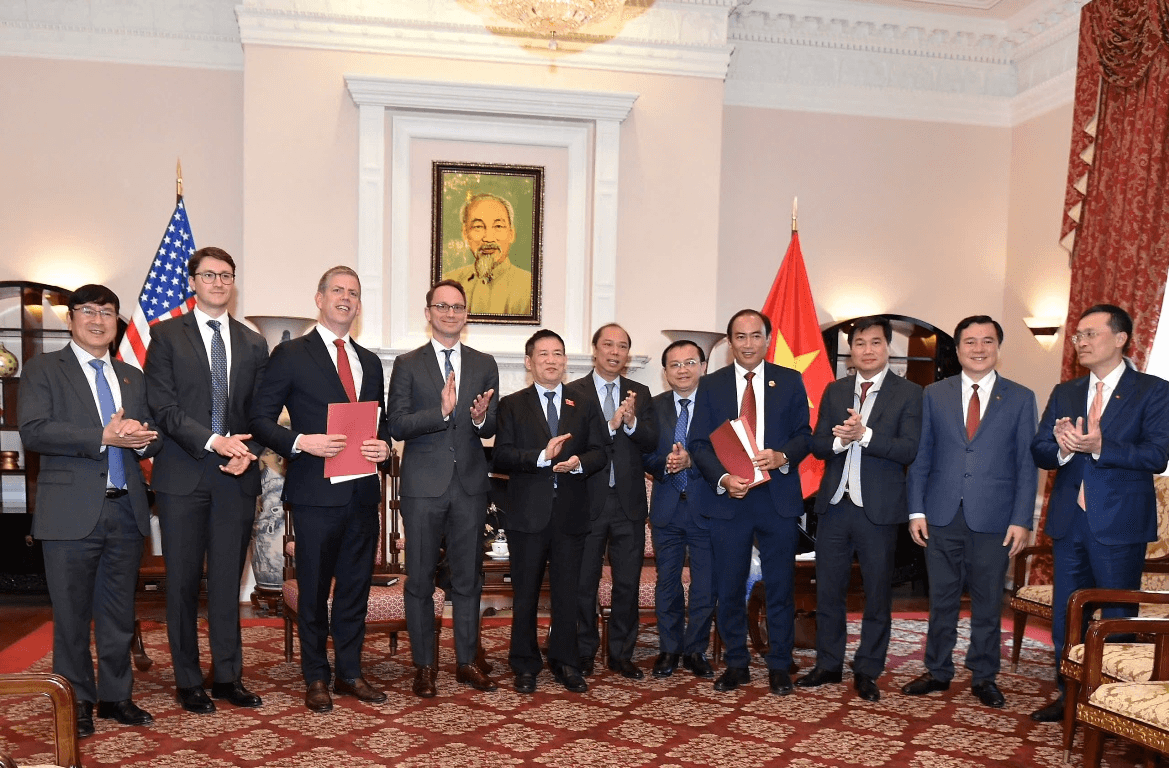 Vietjet và AV AirFinance ký kết hợp tác 300 triệu USD phát triển đội bay, tổng kim ngạch với Hoa Kỳ lên tới 64 tỷ USD