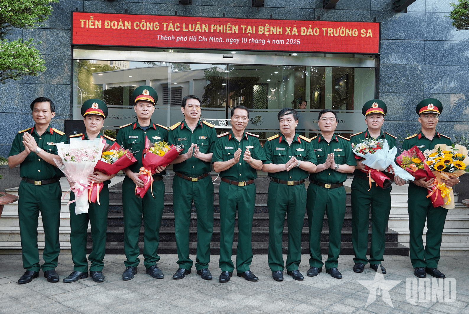 Bệnh viện Quân y 175 tiễn đoàn cán bộ, nhân viên y tế thực hiện nhiệm vụ tại huyện đảo Trường Sa