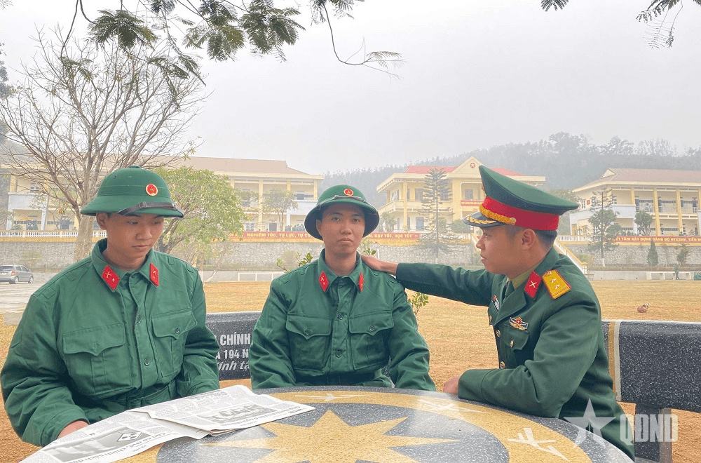 Hai anh em vượt khó, trưởng thành trong quân ngũ
