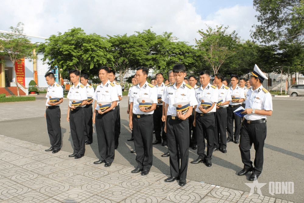 Quân chủng Hải quân kiểm tra tháng đầu huấn luyện tại Vùng 2 Hải quân