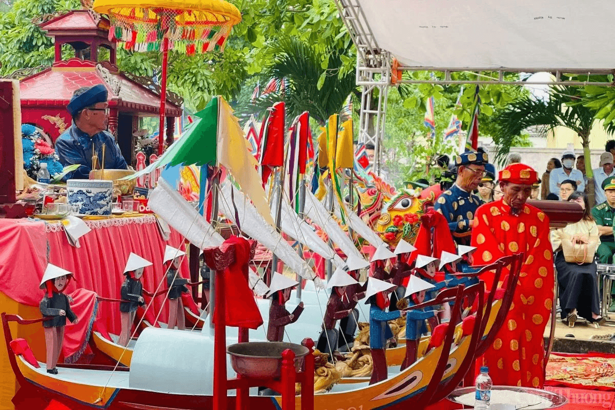 Lễ khao lề thế lính Hoàng Sa