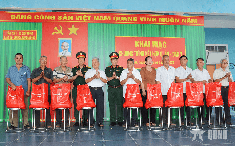 Tổng cục II tổ chức chương trình kết hợp quân-dân y tại Củ Chi