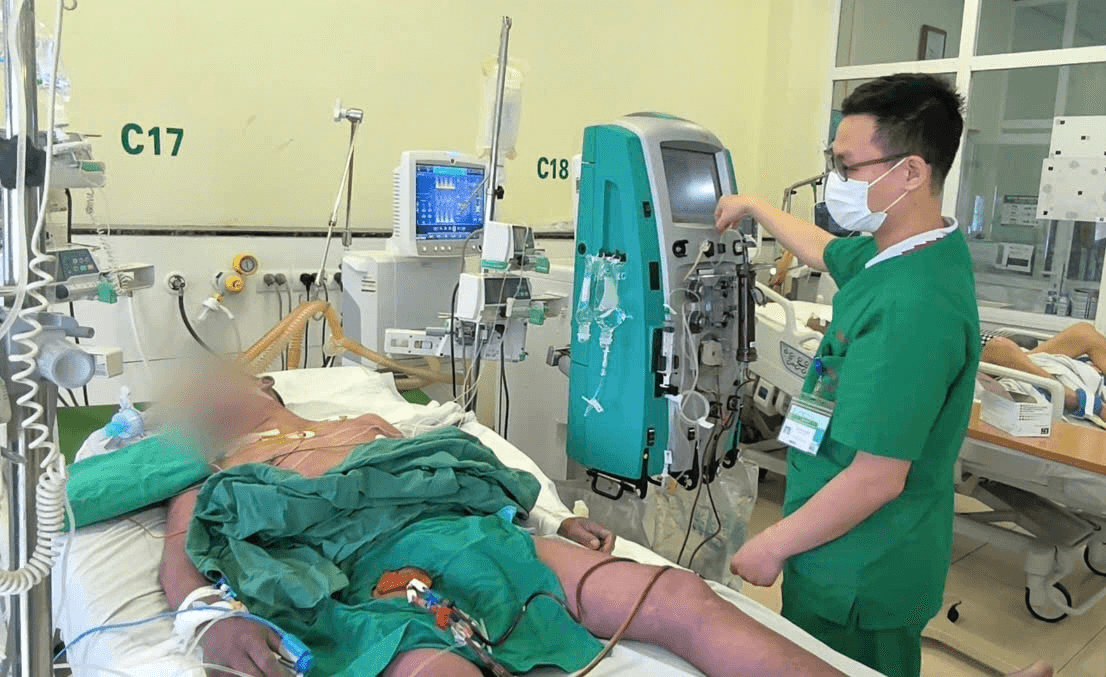Ăn lòng lợn, người đàn ông nguy kịch vì hoại tử toàn thân