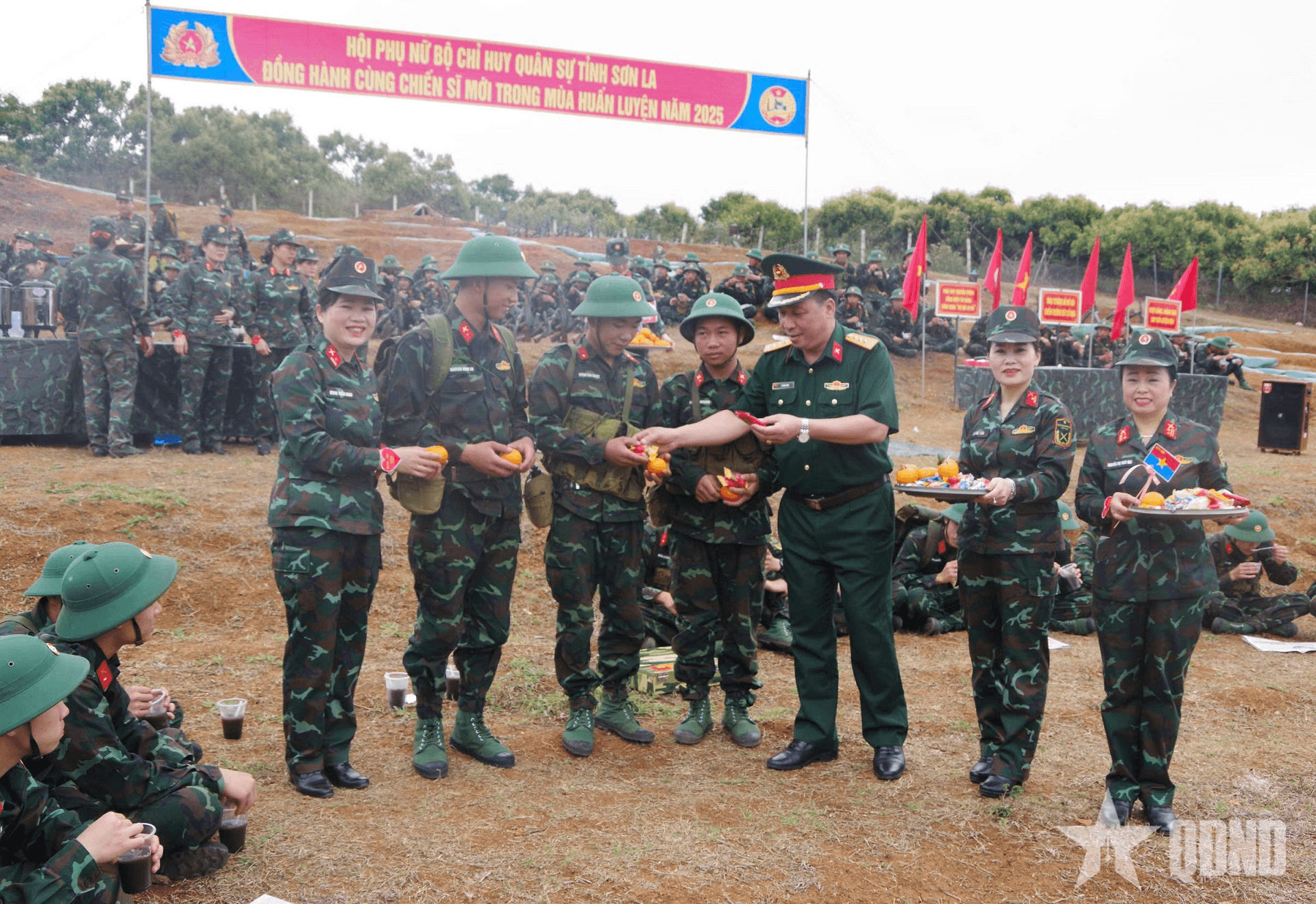 Hội Phụ nữ Bộ CHQS tỉnh Sơn La tiếp sức mùa huấn luyện năm 2025