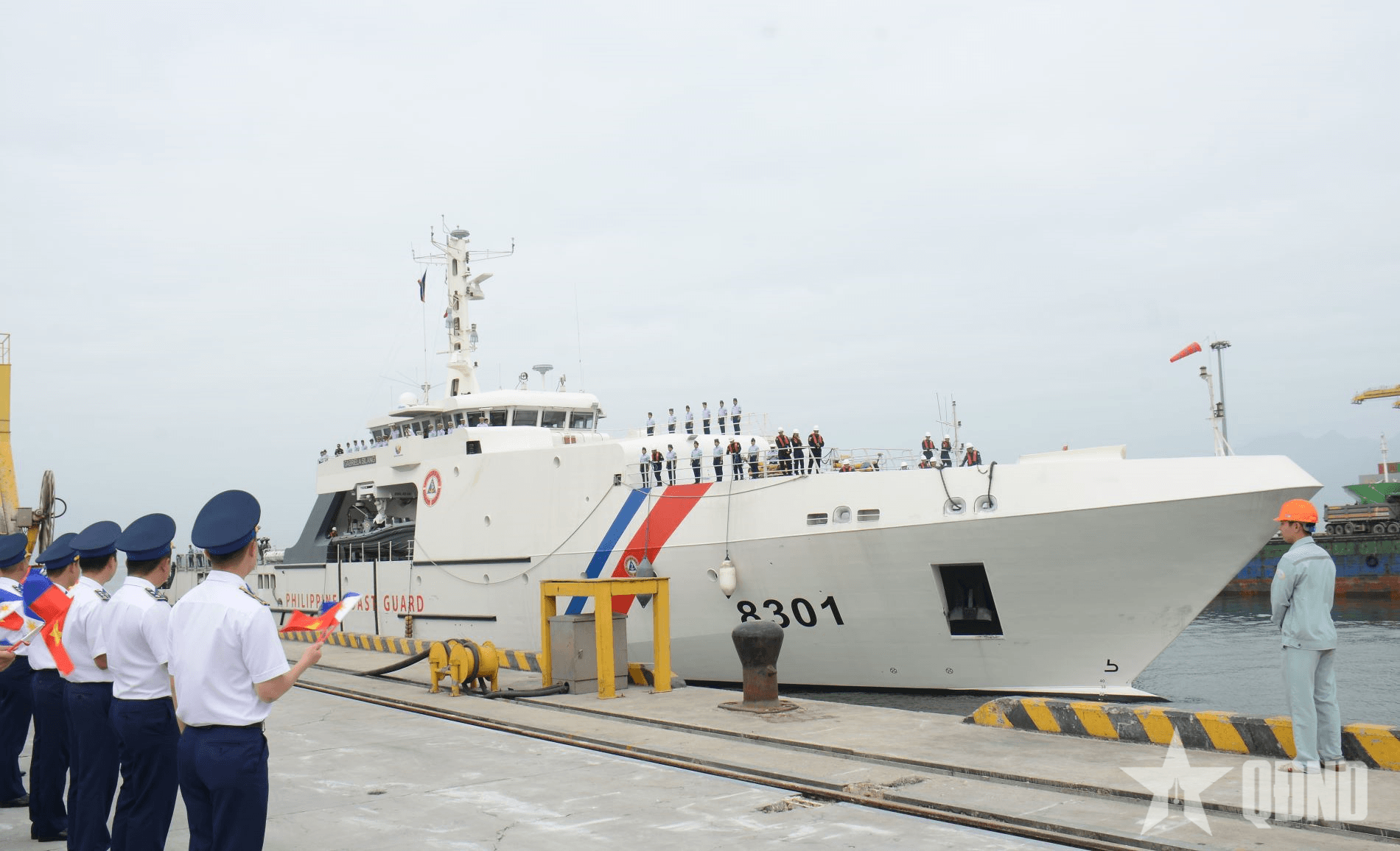 Tàu Lực lượng Bảo vệ bờ biển Philippines thăm TP Đà Nẵng