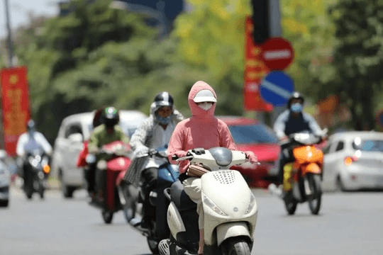 Thời tiết hôm nay (17-4): Ba miền có nắng nóng