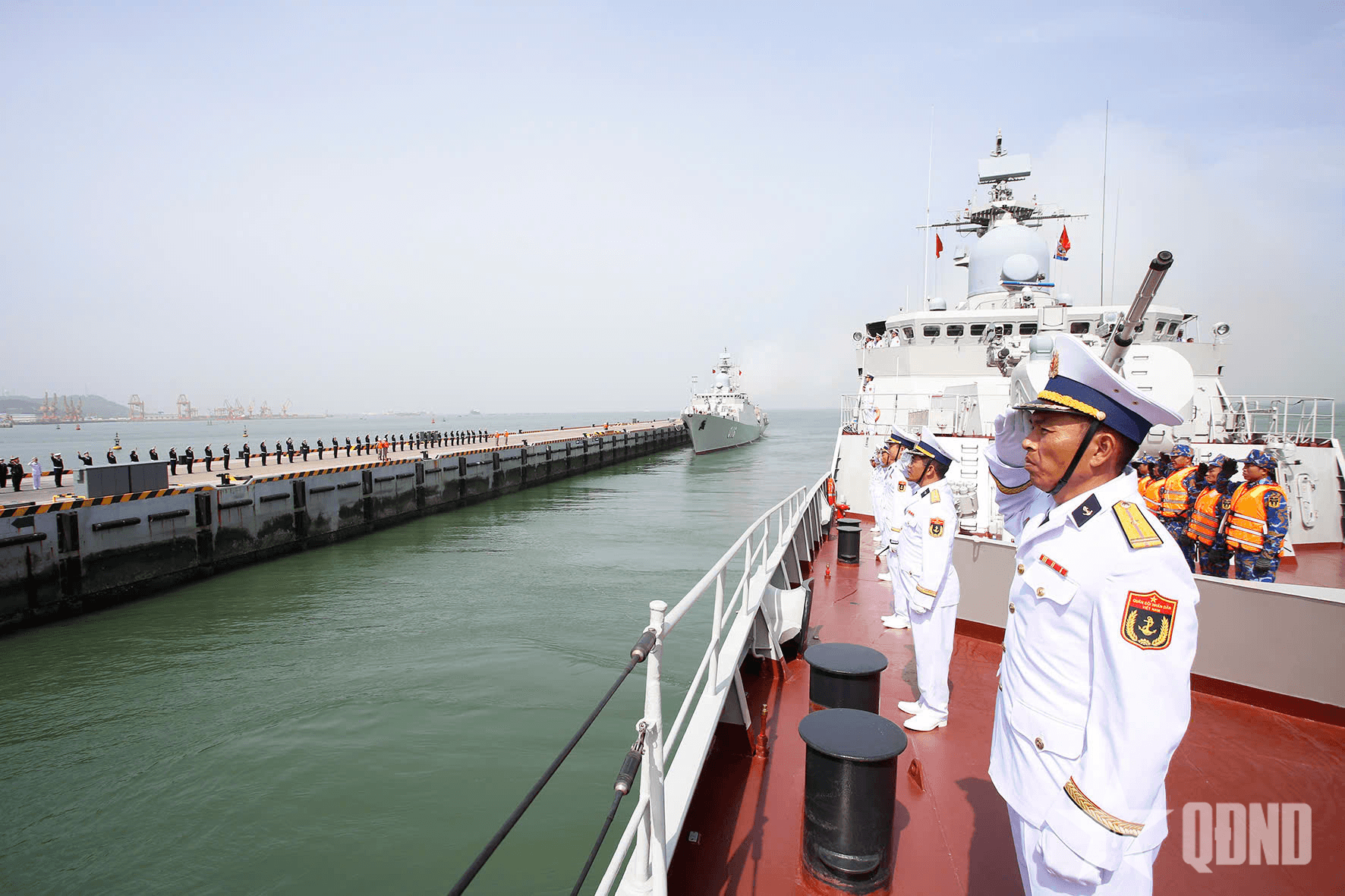 Hải quân Việt Nam - Trung Quốc bắt đầu tuần tra liên hợp trên vùng biển vịnh Bắc Bộ lần thứ 38