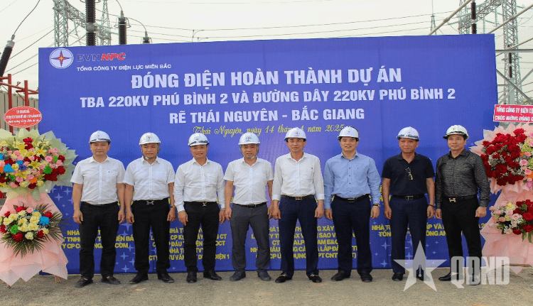 Đóng điện thành công Trạm biến áp 220kV Phú Bình 2 và đường dây rẽ Thái Nguyên - Bắc Giang