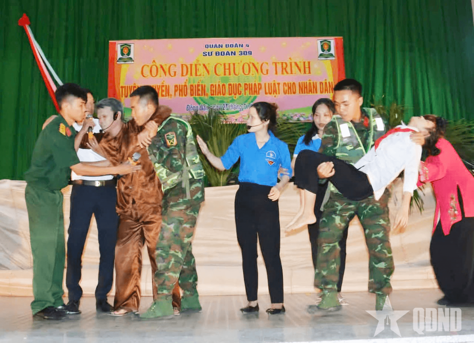Sân khấu hóa tuyên truyền pháp luật