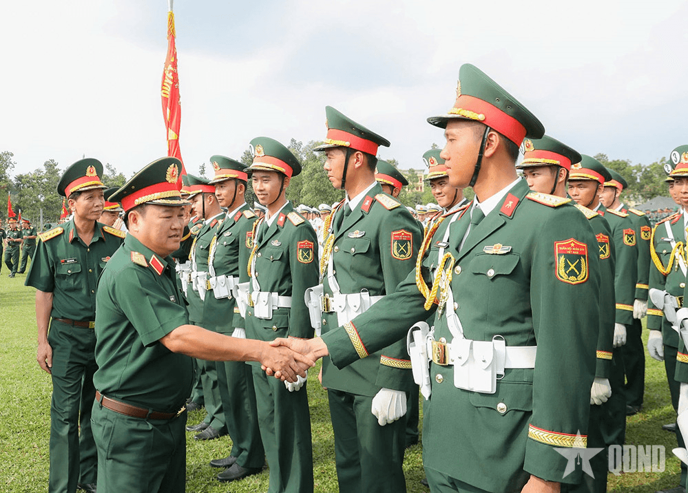 Chính ủy Quân khu 7 thăm, động viên lực lượng tham gia diễu binh, diễu hành