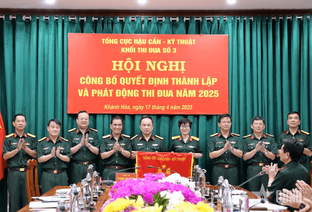 Tổng cục Hậu cần - Kỹ thuật: Công bố Quyết định thành lập khối thi đua số 3 và phát động thi đua năm 2025