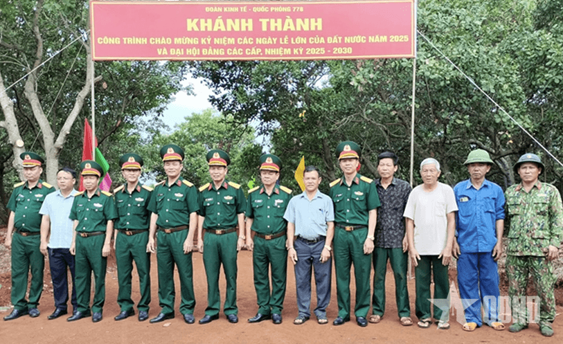 Đoàn Kinh tế - Quốc phòng 778 (Quân khu 7) khánh thành công trình giao thông tại Bình Phước
