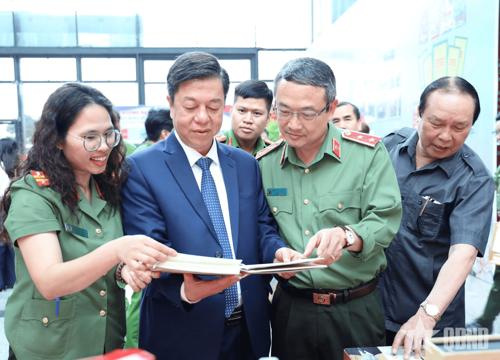 Khai mạc Ngày sách và văn hóa đọc Việt Nam trong Công an nhân dân