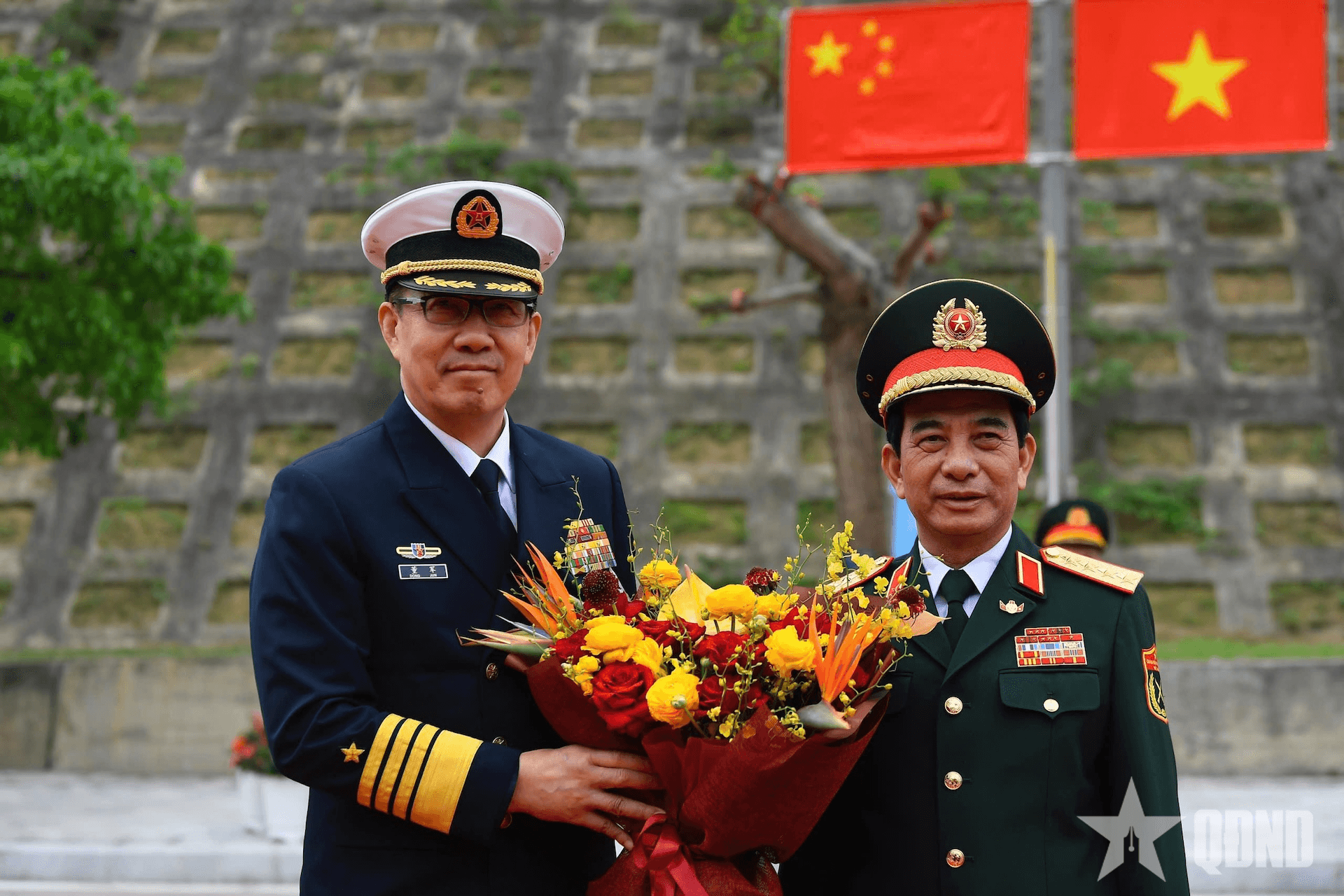 Bộ trưởng Bộ Quốc phòng Phan Văn Giang chủ trì Lễ đón Bộ trưởng Bộ Quốc phòng Trung Quốc Đổng Quân