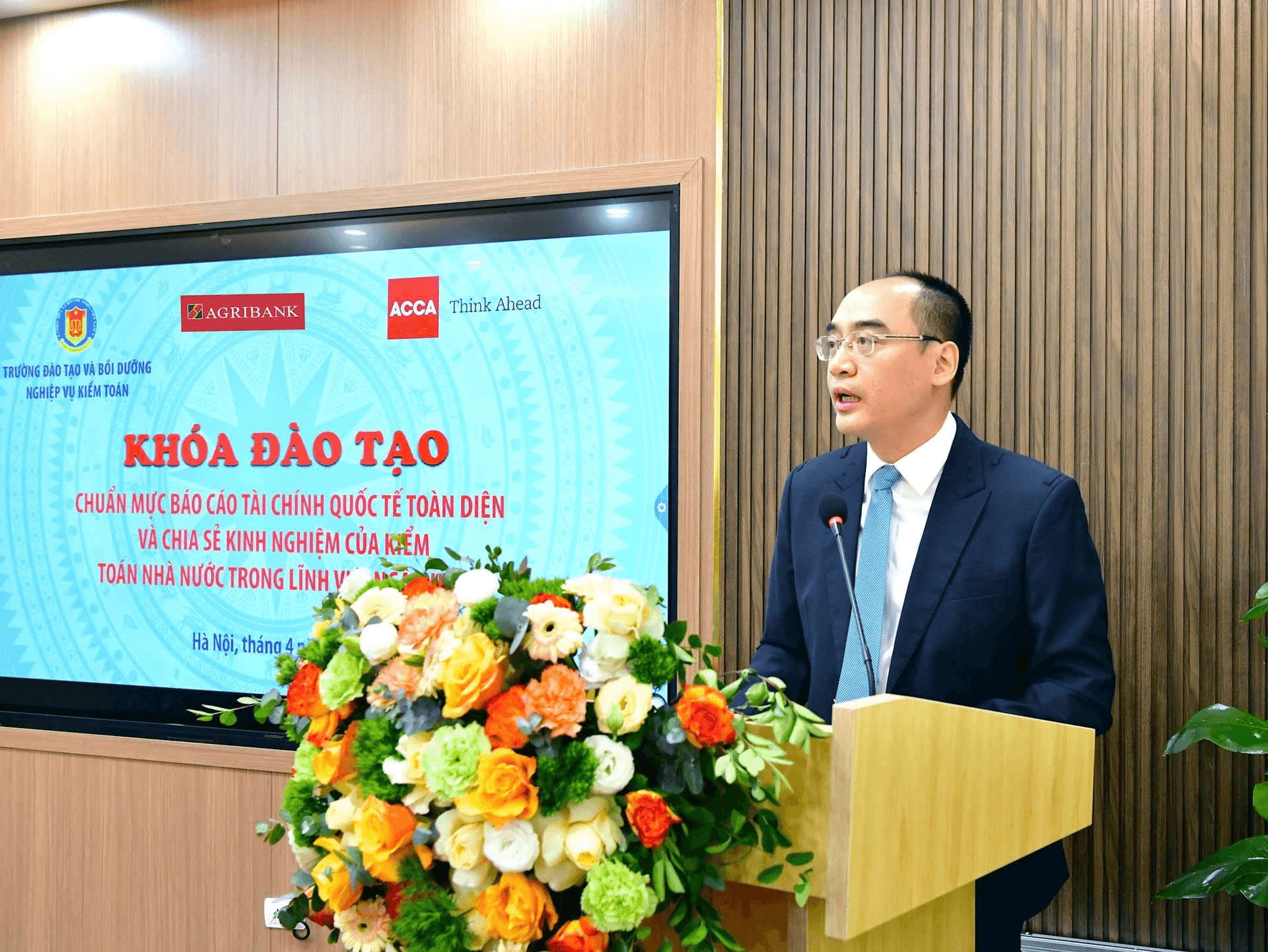 Bồi dưỡng về IFRS và chia sẻ kinh nghiệm của Kiểm toán nhà nước trong lĩnh vực ngân hàng