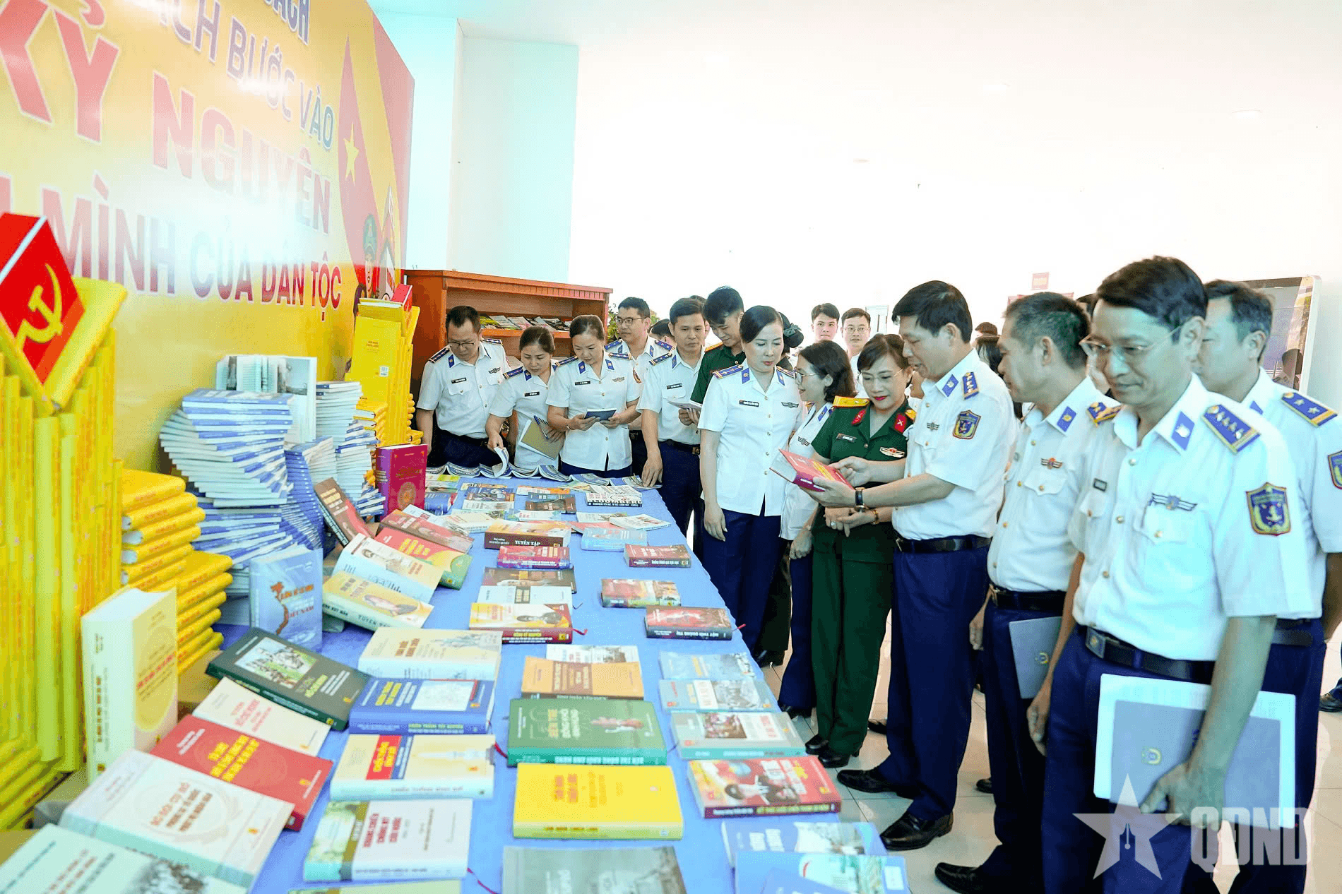 Cảnh sát biển Việt Nam thúc đẩy văn hóa đọc cho bộ đội