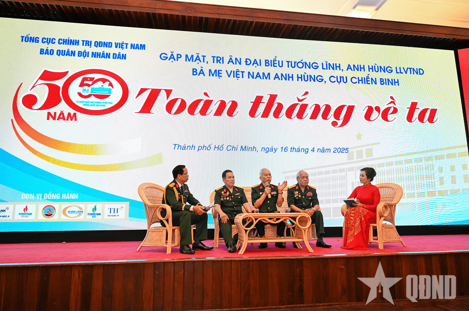 “50 năm toàn thắng về ta”: Tiếp lửa truyền thống, khơi dậy khát vọng dựng xây đất nước