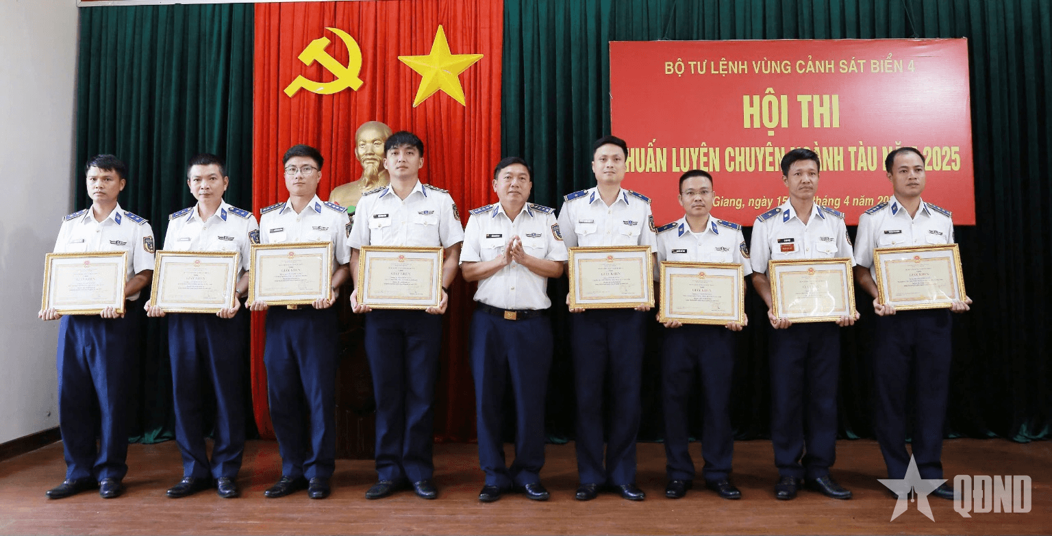 Bộ tư lệnh Vùng Cảnh sát biển 4: Nâng cao trình độ huấn luyện cho đội ngũ cán bộ Hải đội, tàu