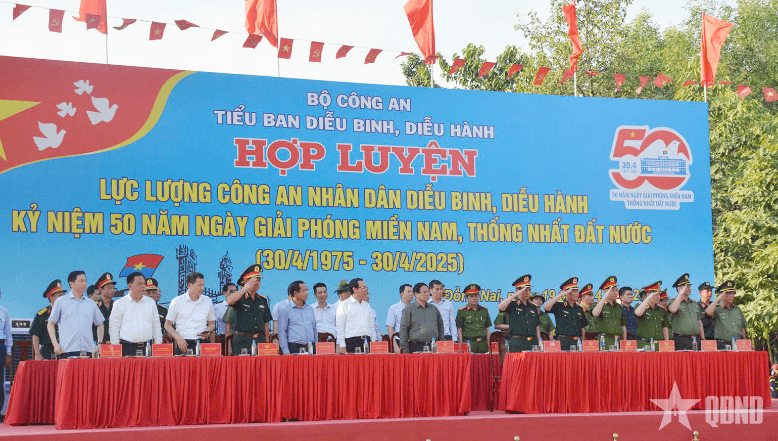 Thủ tướng Phạm Minh Chính động viên các lực lượng tham gia diễu binh, diễu hành
