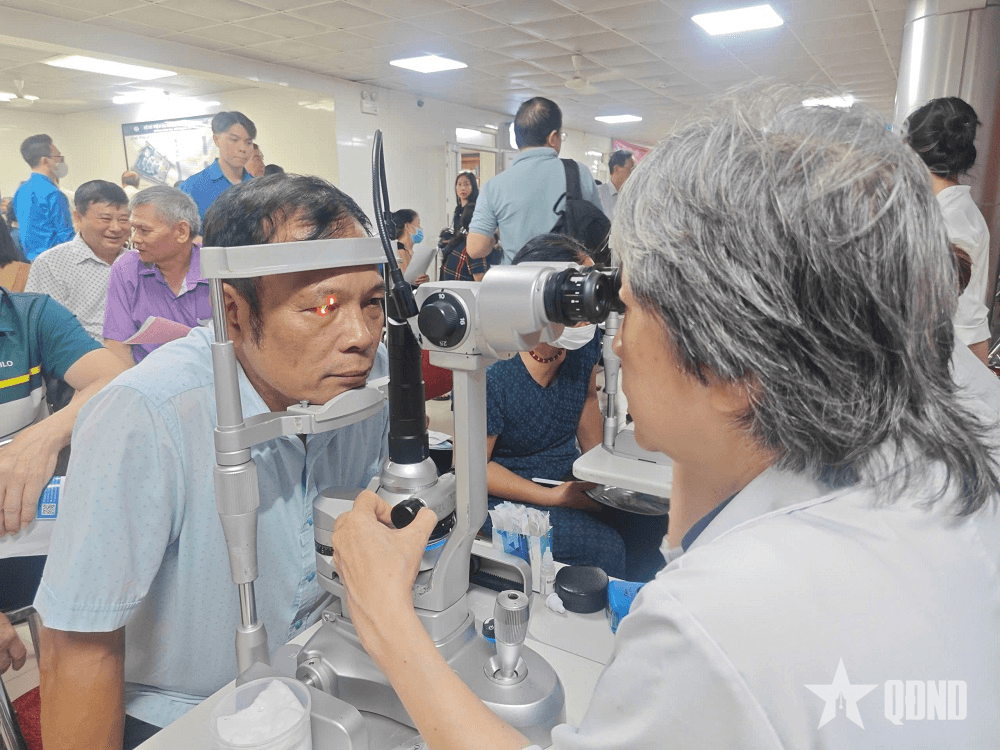 Tri ân gia đình người hiến tạng chết não cứu người