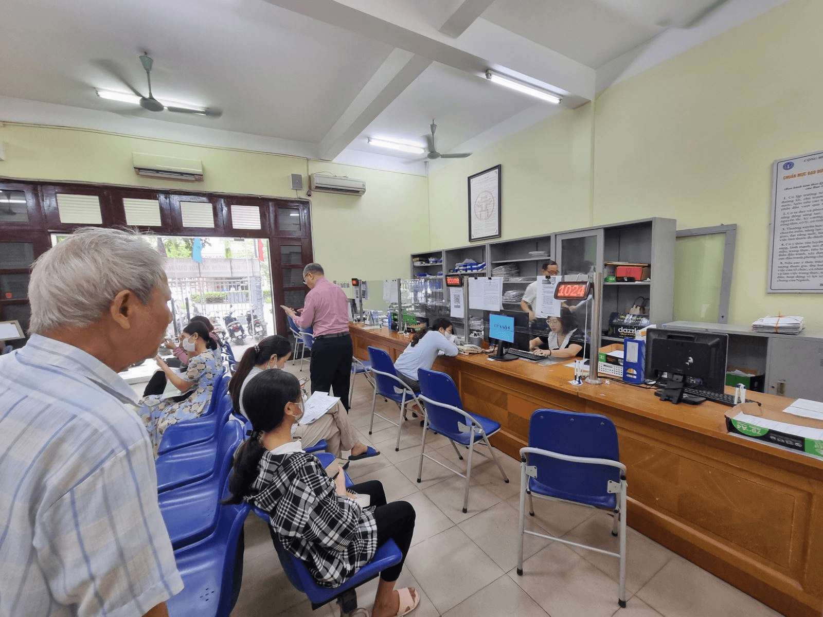 Thủ tướng yêu cầu thực hiện tốt công tác giải quyết và chi trả các chế độ bảo hiểm xã hội, bảo hiểm thất nghiệp