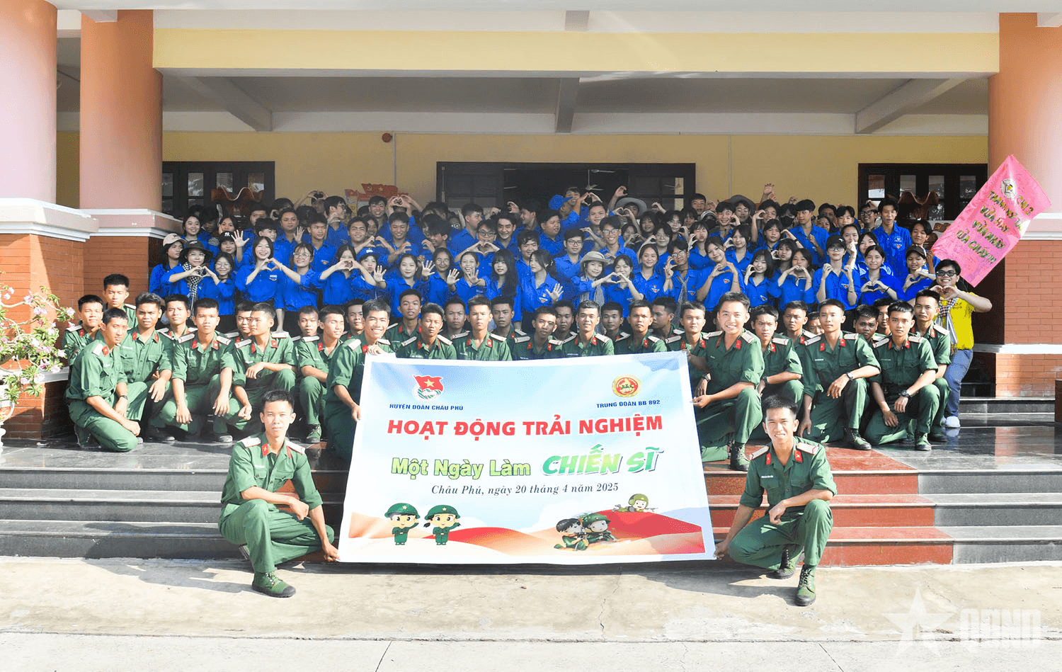 An Giang: Sôi nổi hoạt động “Một ngày làm chiến sĩ”