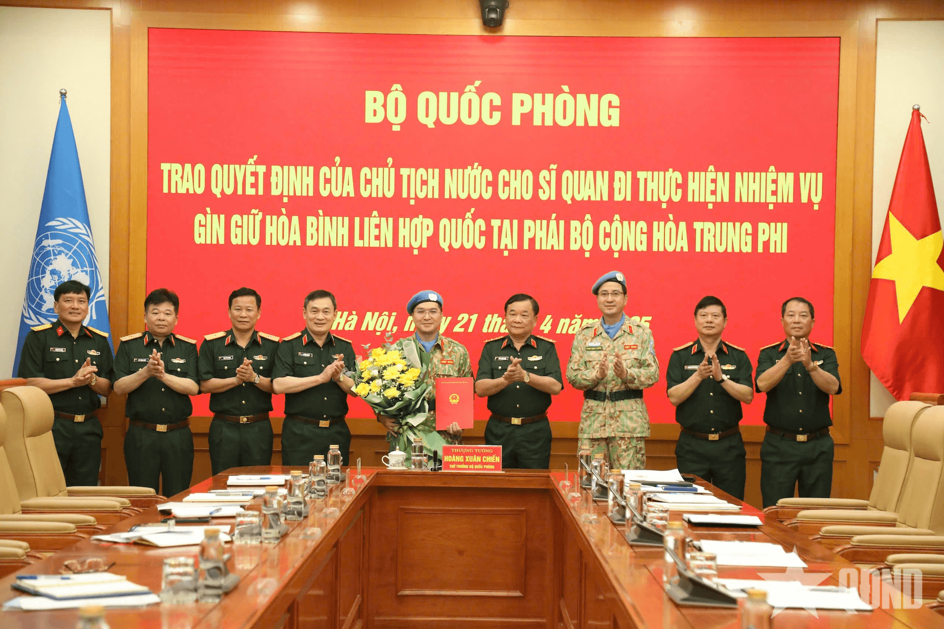 Thượng tướng Hoàng Xuân Chiến đề nghị sĩ quan mũ nồi xanh tự tin thể hiện bản lĩnh, năng lực chuyên môn