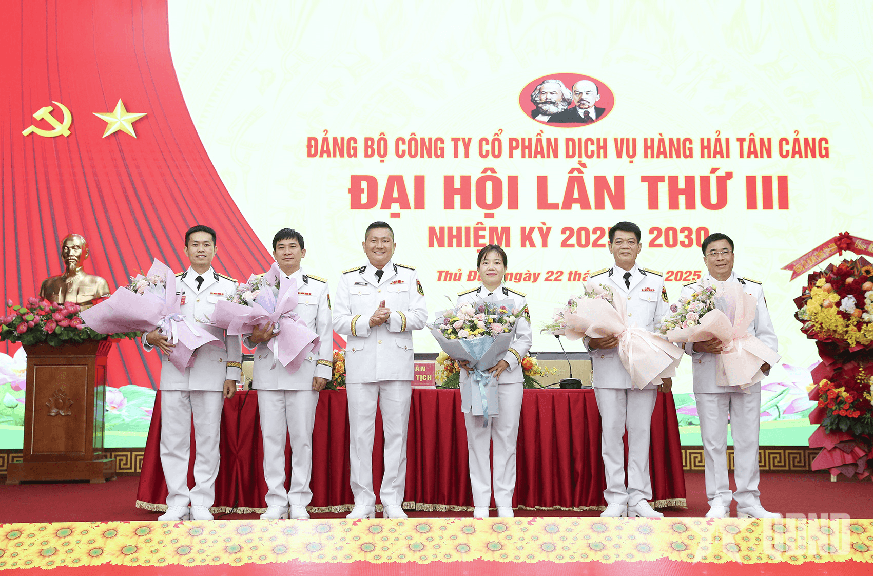 Đại hội Đảng bộ Công ty cổ phần Dịch vụ Hàng hải Tân Cảng thành công tốt đẹp