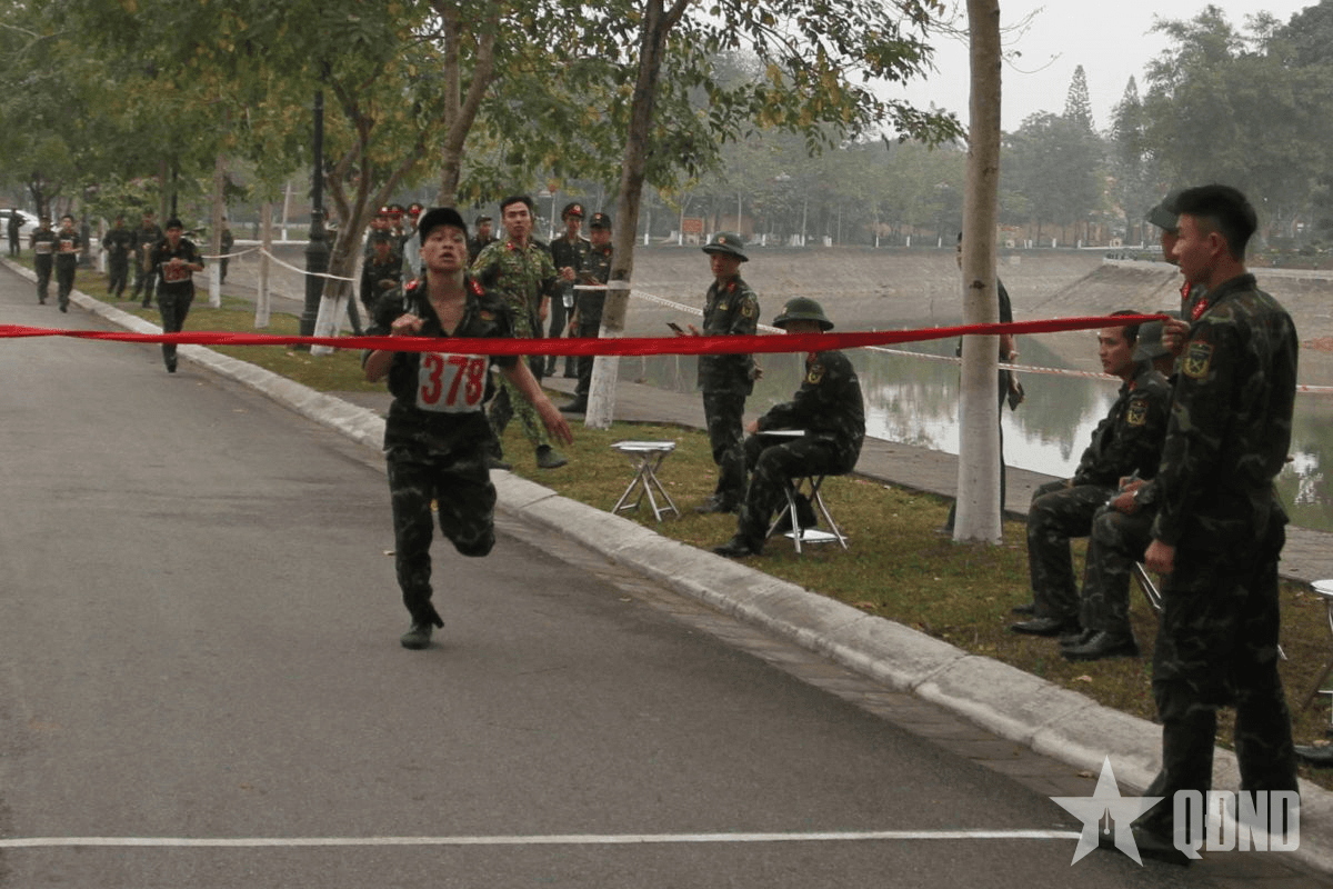Quân khu 1 tổ chức hội thao thể dục thể thao quốc phòng chào mừng Ngày giải phóng miền Nam, thống nhất đất nước