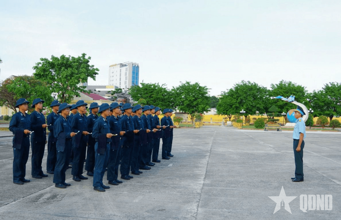 Sư đoàn 372 nâng cao chất lượng huấn luyện, bảo đảm hoàn thành thắng lợi các nhiệm vụ
