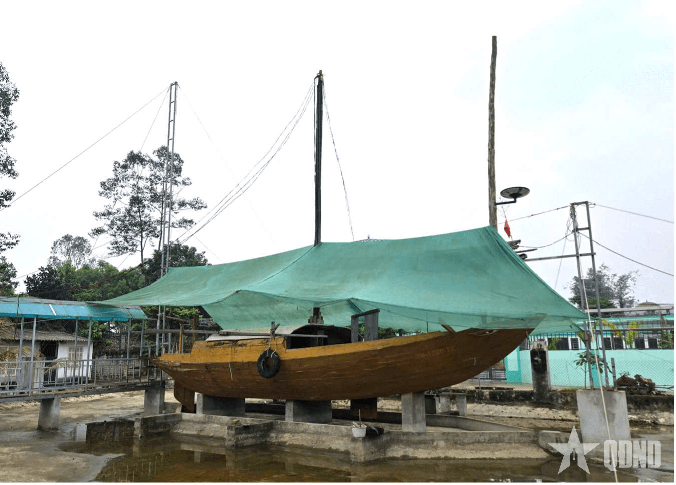 Khám phá kỹ thuật đóng thuyền độc đáo của người Việt cổ qua di chỉ thuyền tìm thấy trong lòng sông Dâu, Bắc Ninh