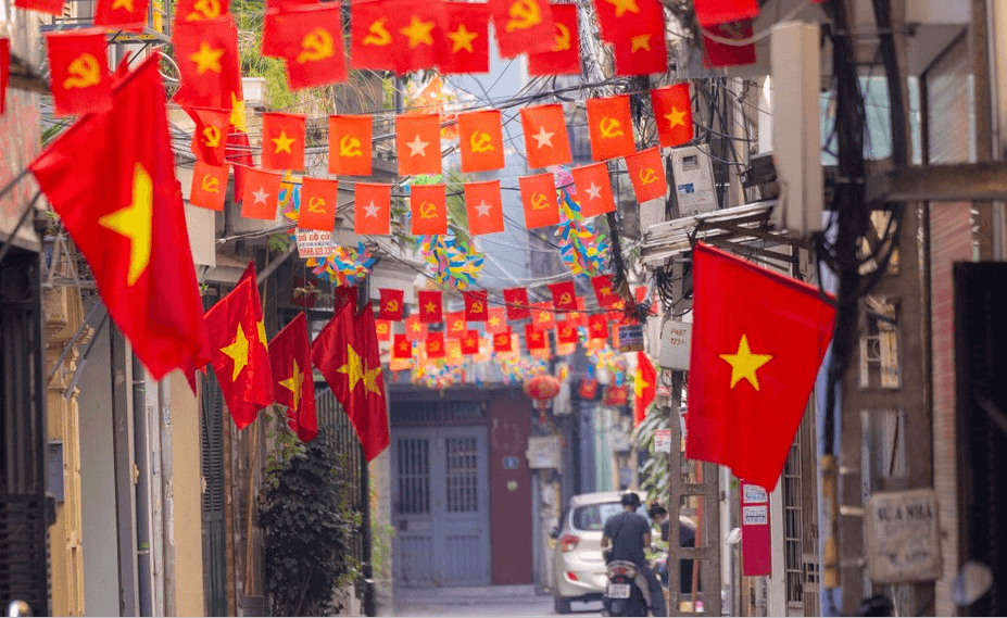 Thời tiết hôm nay (25-4): Bắc Bộ có mưa dông, miền Nam tiếp tục nắng nóng