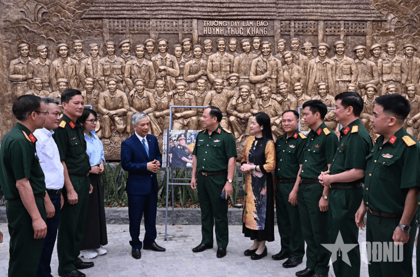 Tọa đàm "Nhà báo - Vinh quang và trách nhiệm": Tôn vinh truyền thống, khẳng định sứ mệnh cao cả của người làm báo cách mạng