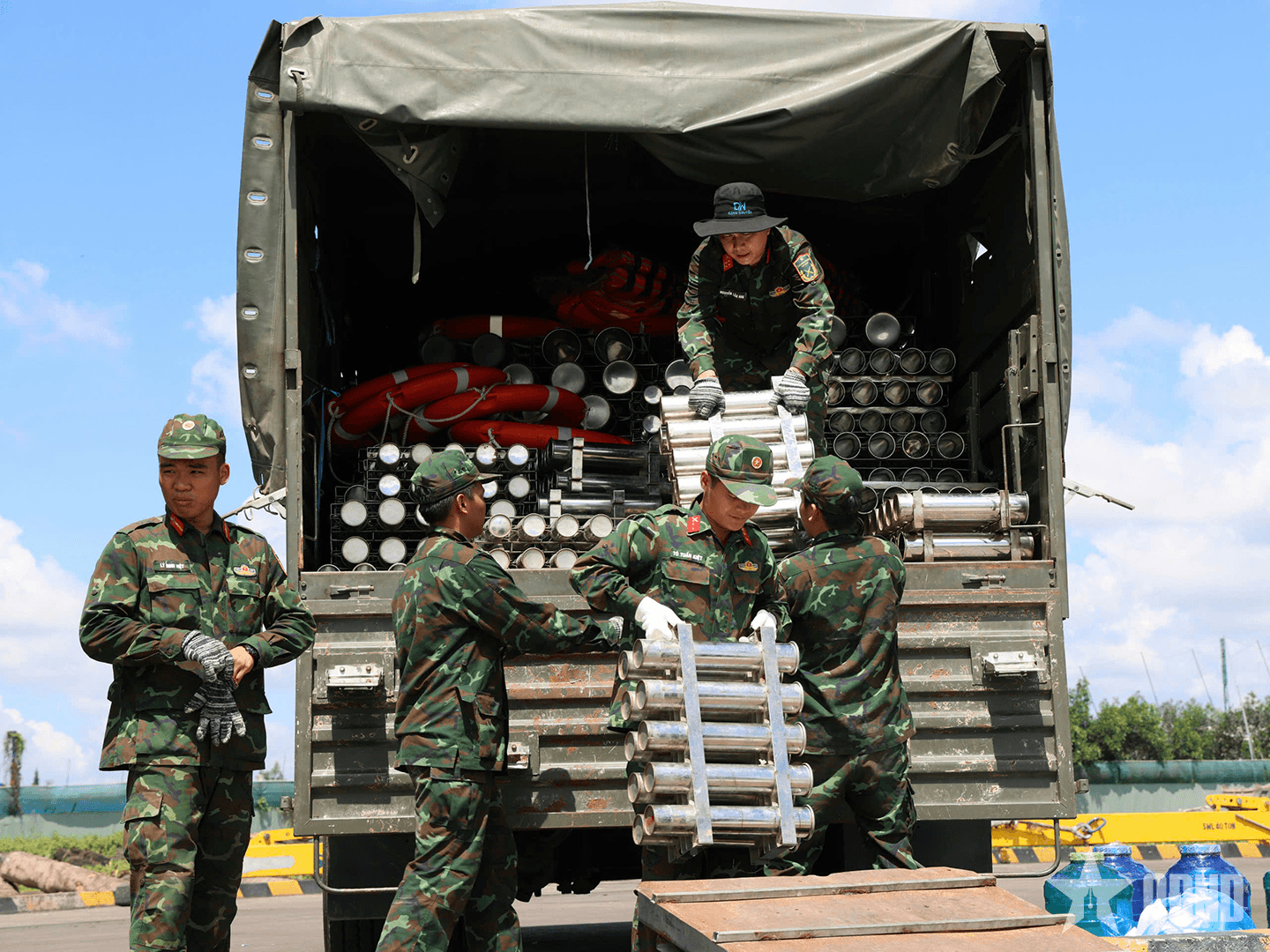 Cần Thơ chuẩn bị trận địa bắn pháo hoa kỷ niệm 50 năm Ngày giải phóng miền Nam, thống nhất đất nước