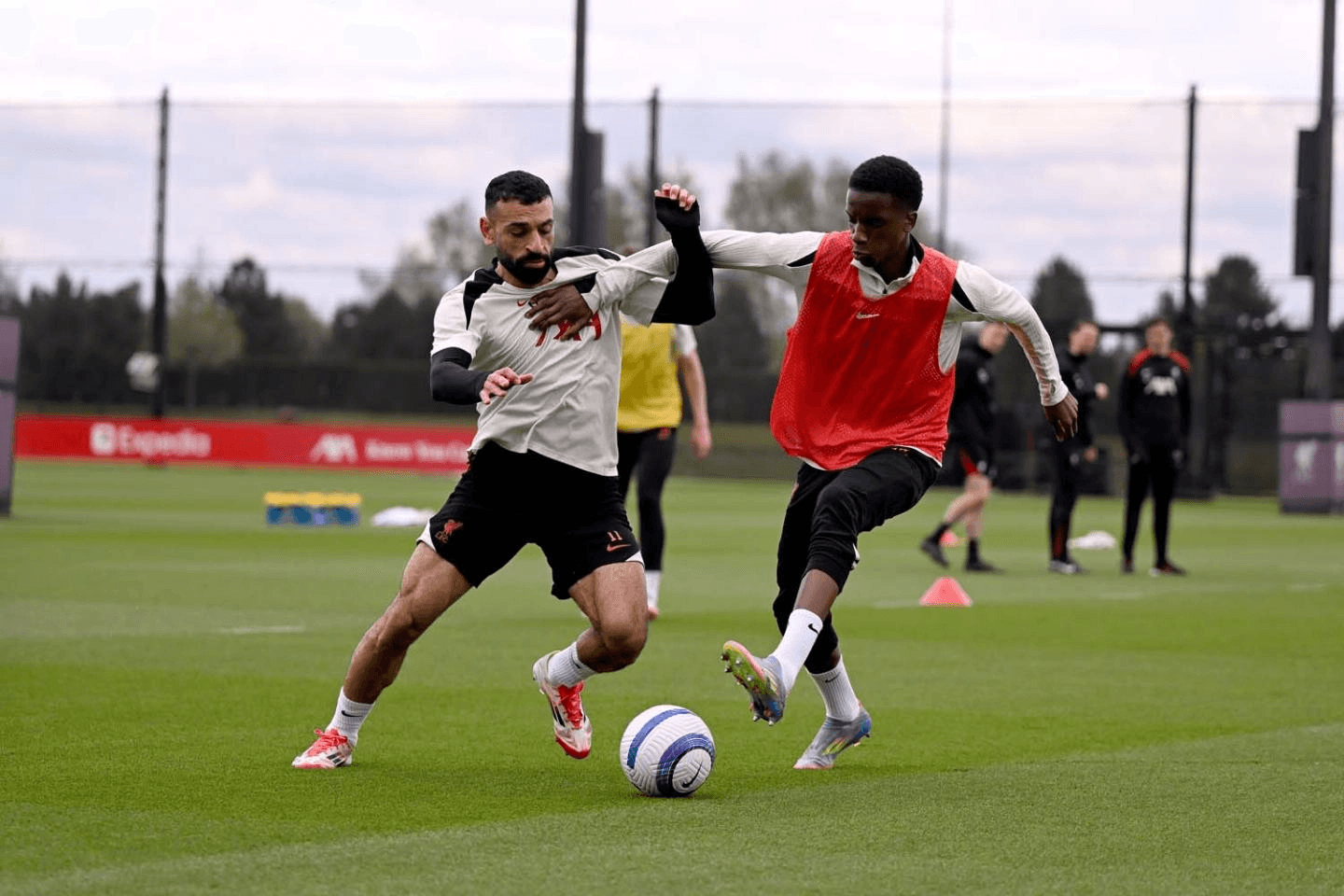 Tin thể thao (26-4): Anfield chờ mở hội