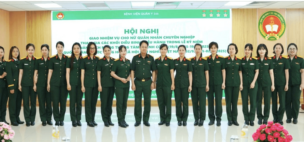 Bệnh viện Quân y 103 giao nhiệm vụ cho 19 quân nhân tham gia diễu binh, diễu hành