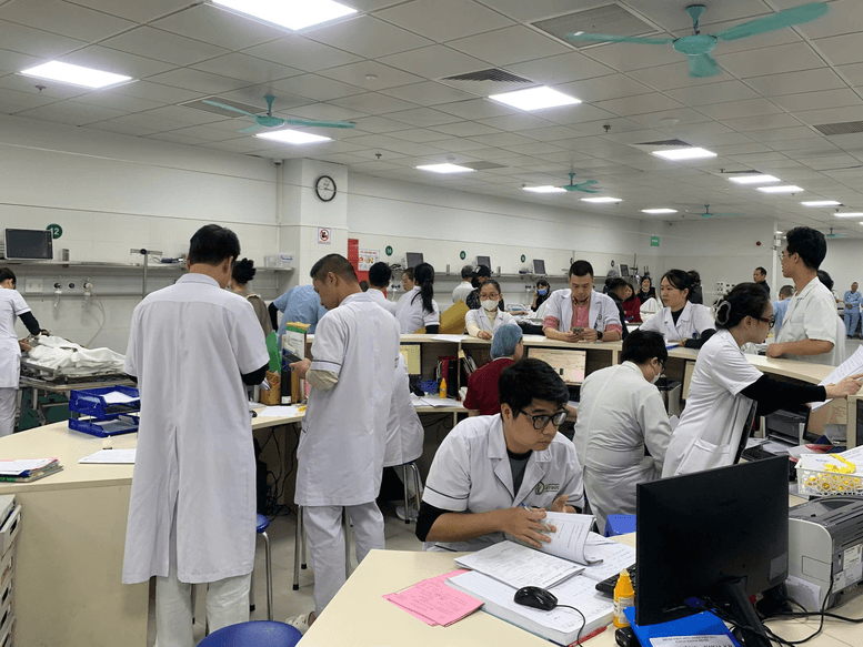 Hà Nội bảo đảm công tác khám, chữa bệnh, cấp cứu dịp nghỉ lễ 30-4 và 1-5