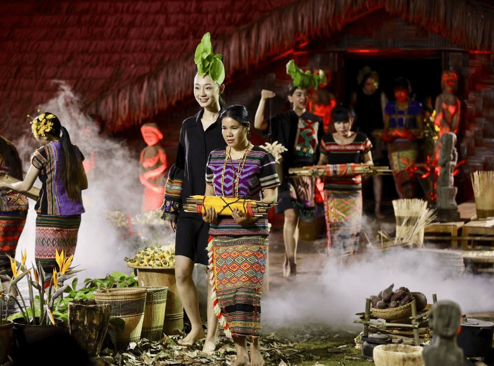 Ngày mới trên sóc Bom Bo