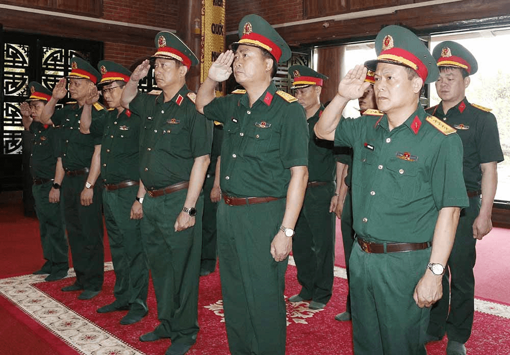 Quân khu 1 dâng hương Chủ tịch Hồ Chí Minh tại Định Hóa, Thái Nguyên