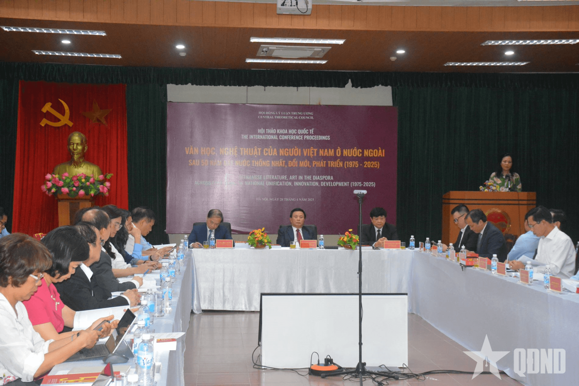 Văn học, nghệ thuật của người Việt Nam ở nước ngoài sau nửa thế kỷ
